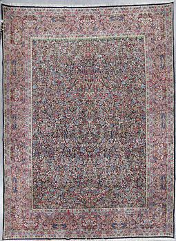 MATTA, semiantik, Kirman, ca 425x303 cm.