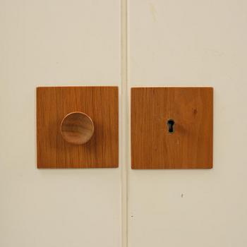 Josef Frank, a set of three bookcases model "B 2255", Firma Svenskt Tenn, mid-20th century, provenance Estrid Ericson.