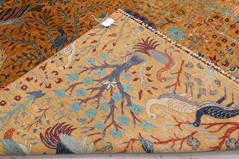 A carpet, Ziegler design, approx. 302 x 248 cm.