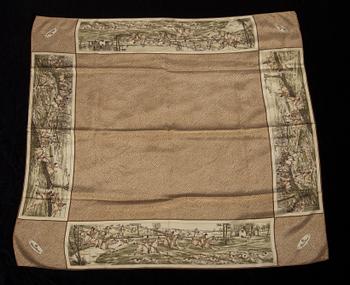 SCARF, Etienne Aigner, siden.
