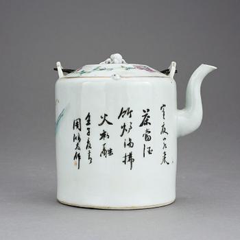 TEKANNA MED LOCK, porslin, Kina/Japan, 1800/1900-tal.