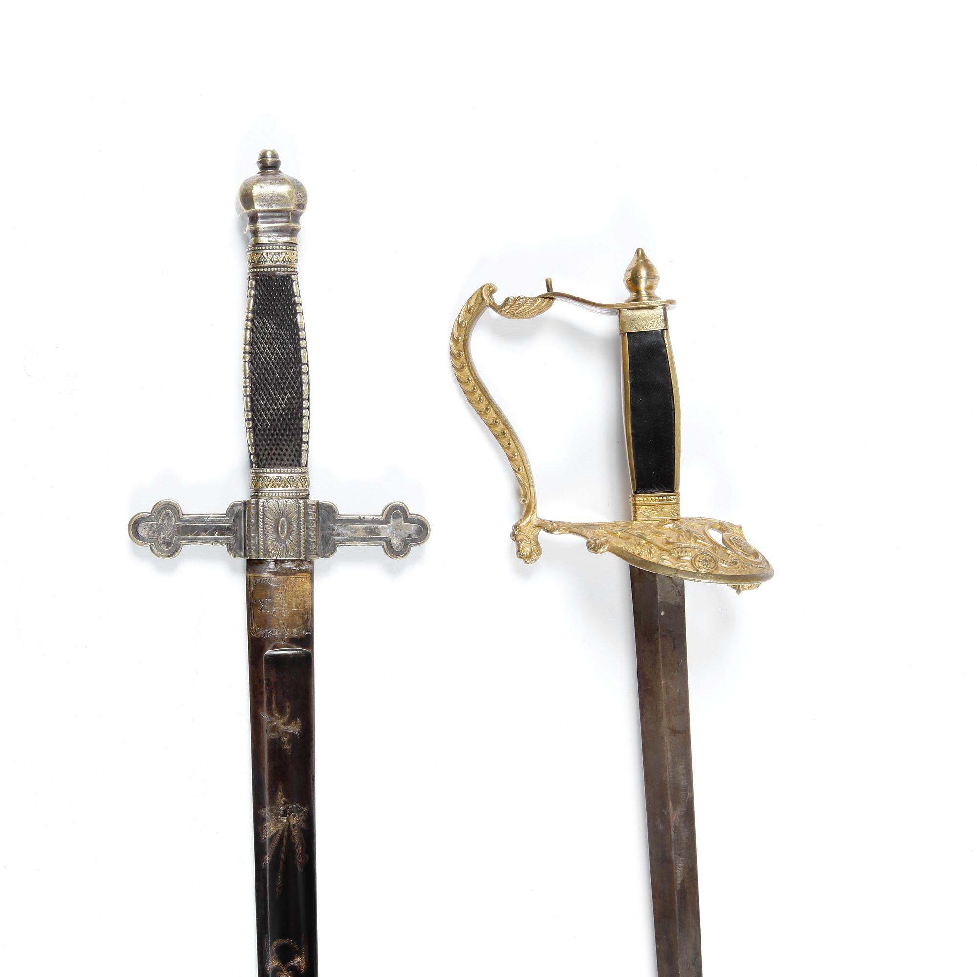 DRÄKTVÄRJOR, 2 st, Sverige, 1800-tal.