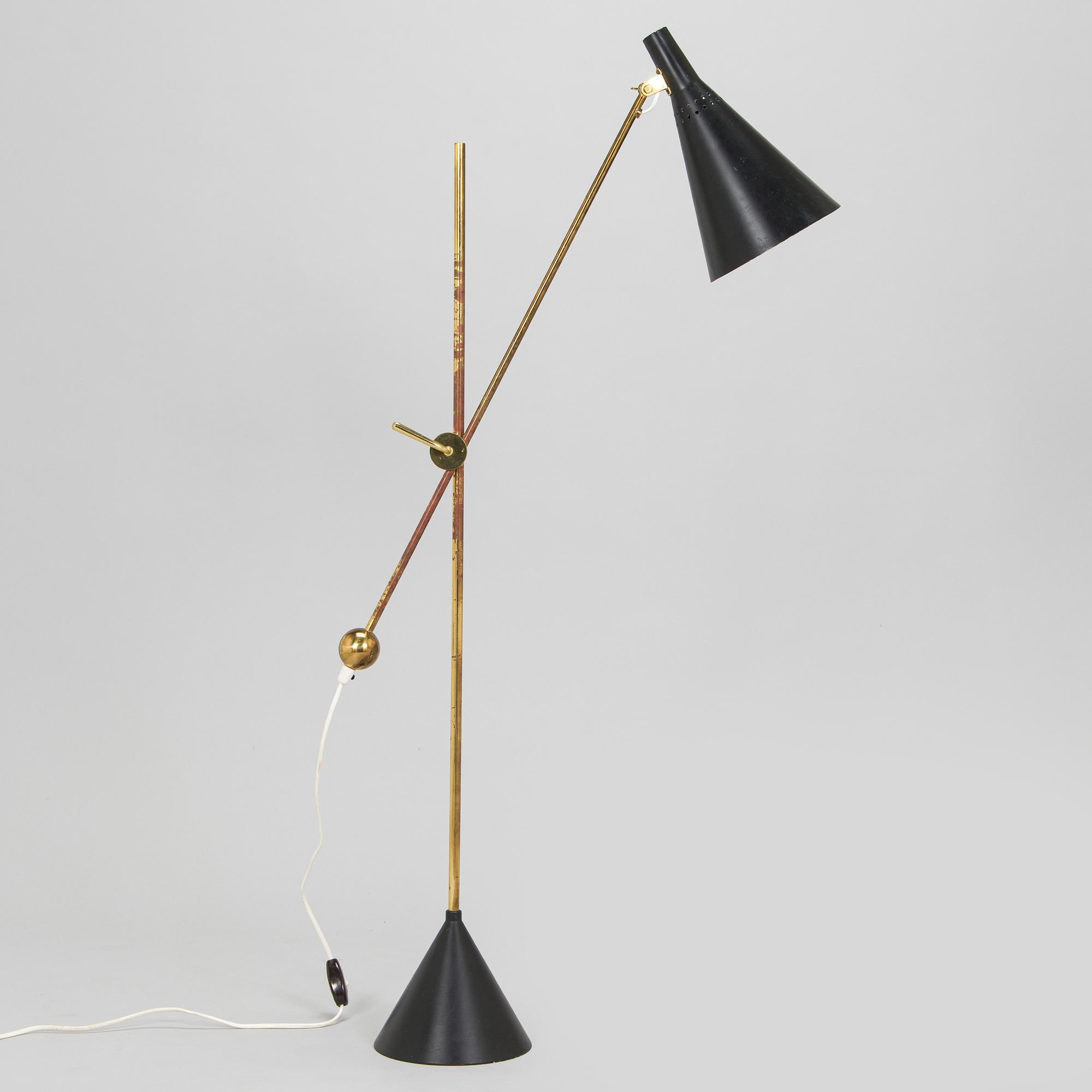 Tapio Wirkkala, A mid-20th-century 'K 10-11' floor light for Idman.