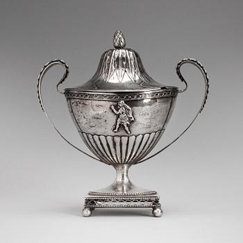 SOCKERSKÅL, silver, Lars Biugg, Jönköping, 1796. Vikt 674 gram.