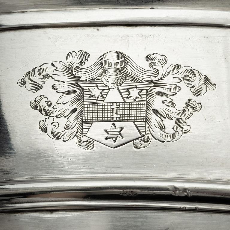 A pair of Swedish 18th century silver wine coolers, marks of Pehr Zethelius, Stockholm 1793.