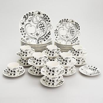 Birger Kaipiainen, serving dishes, 37 pcs, ceramics, "Paradise", Arabia, the later half of 20th century.