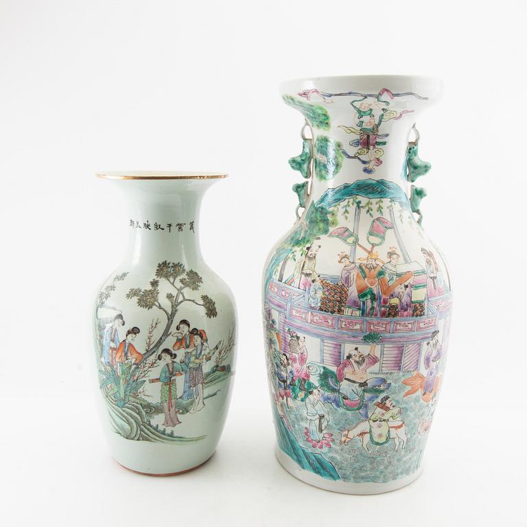 Vases 2 pcs China 20th century porcelain.
