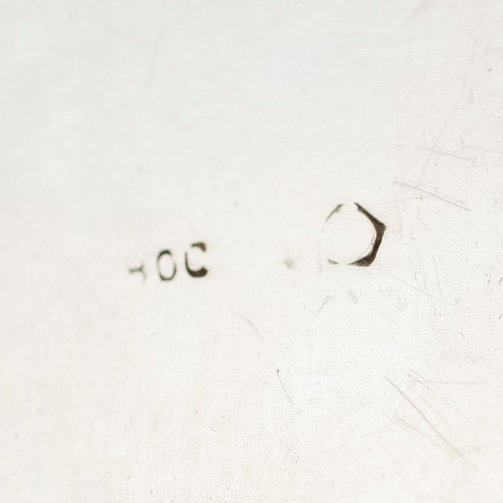 DOSA, silver, möjligen Frankrike, 1900-talets första hälft. Vikt ca 166 gram.