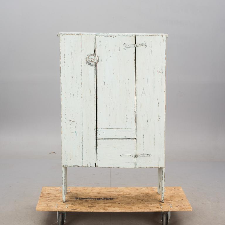 SKÅP, allmoge, sydeuropa. 1800-tal.