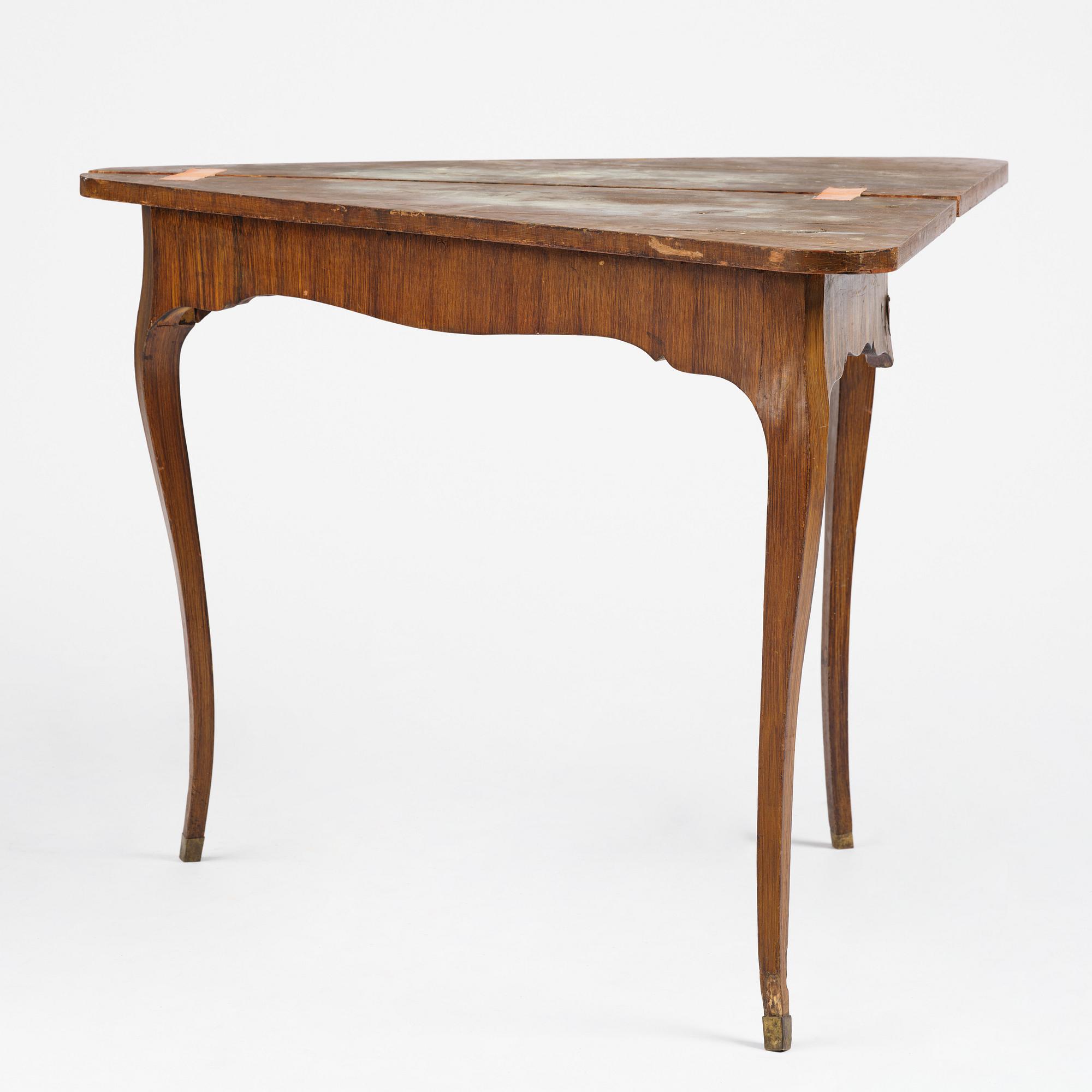 A faux-bois rococo cards table 'à l´hombre', Sweden, later part 18th century.