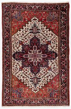 Matta, Heris/Gorovan, ca 300 x 195 cm.