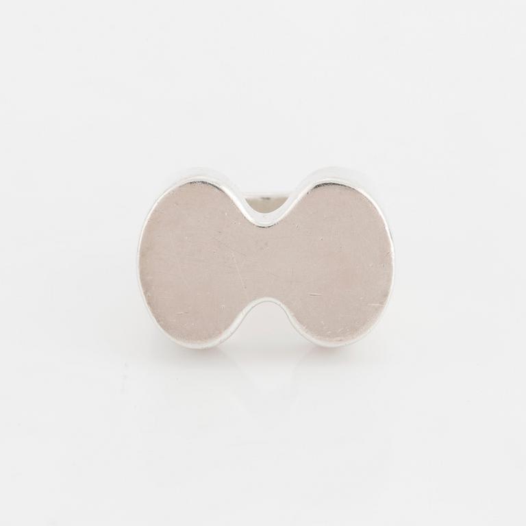 HANS HANSEN, a sterling silver ring, Denmark.
