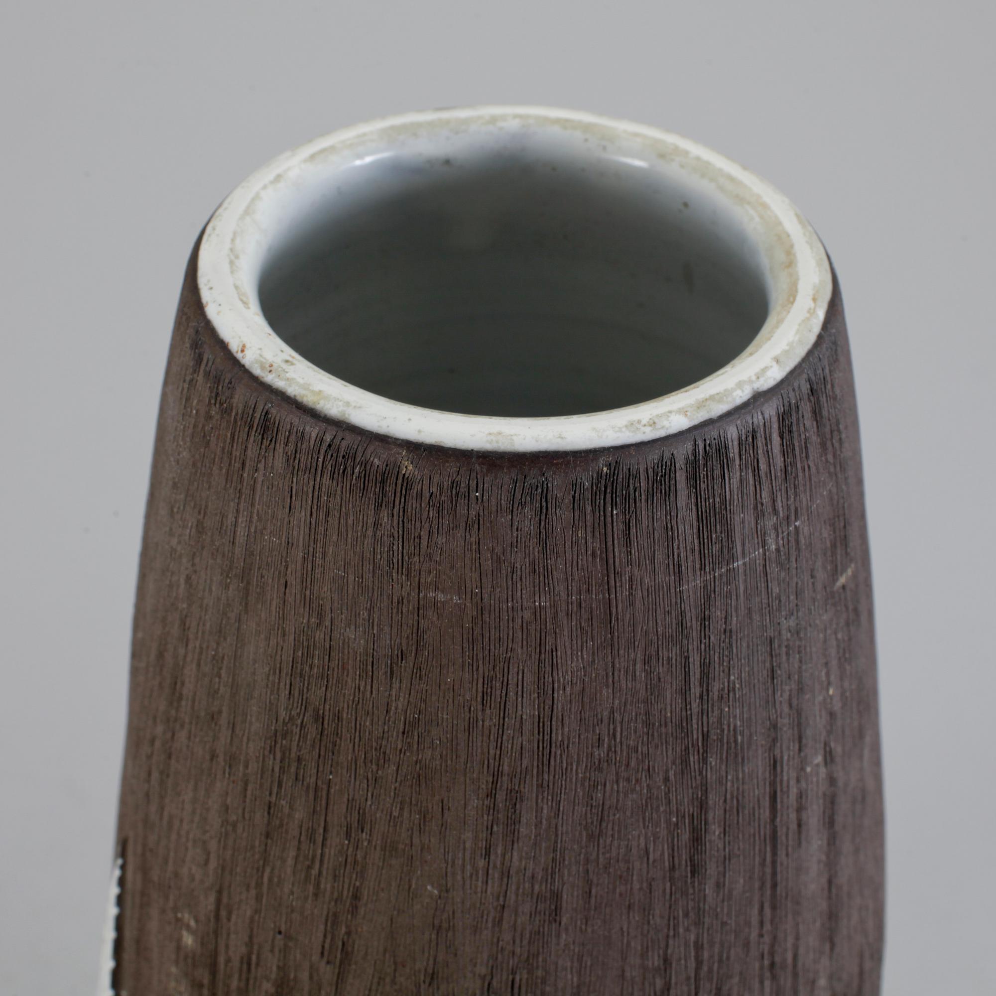 GOLVVAS, stengods, "Paprika", Anna-Lisa Thomson, Upsala Ekeby, i produktion 1951-1969.