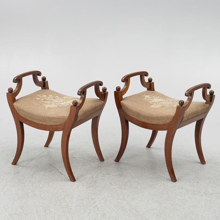 Taburetter, ett par, Karl Johan, 1800-tal.