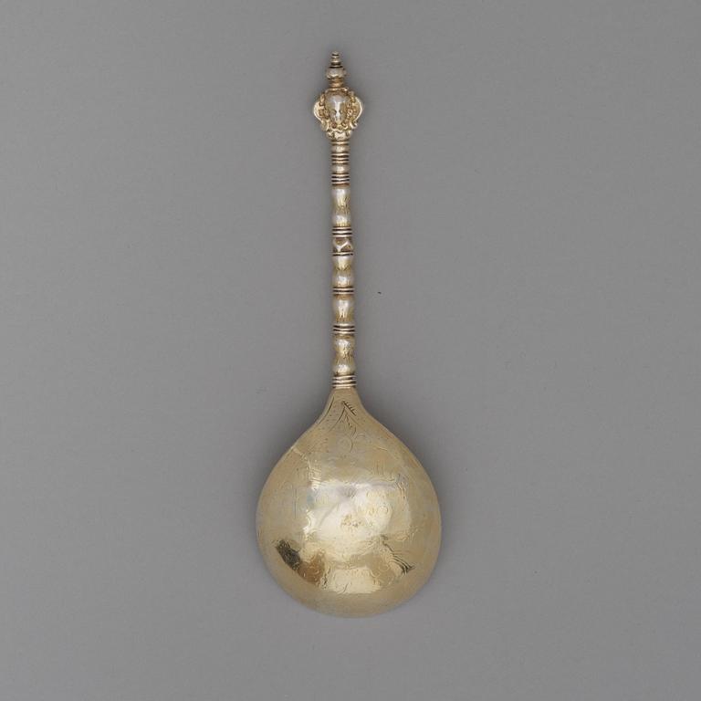 A Swedish early 17th century silver-gilt spoon, unmarked.