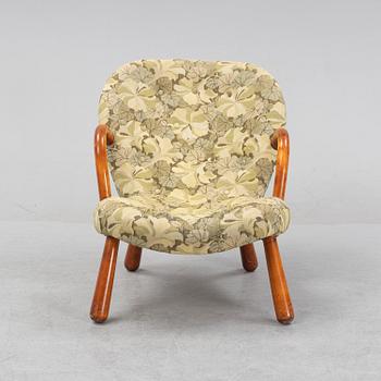 Arnold Madsen "Clam chair/ Muslinge fåtölj", sannolikt Madsen & Schubell, Danmark, 1940-50-tal.