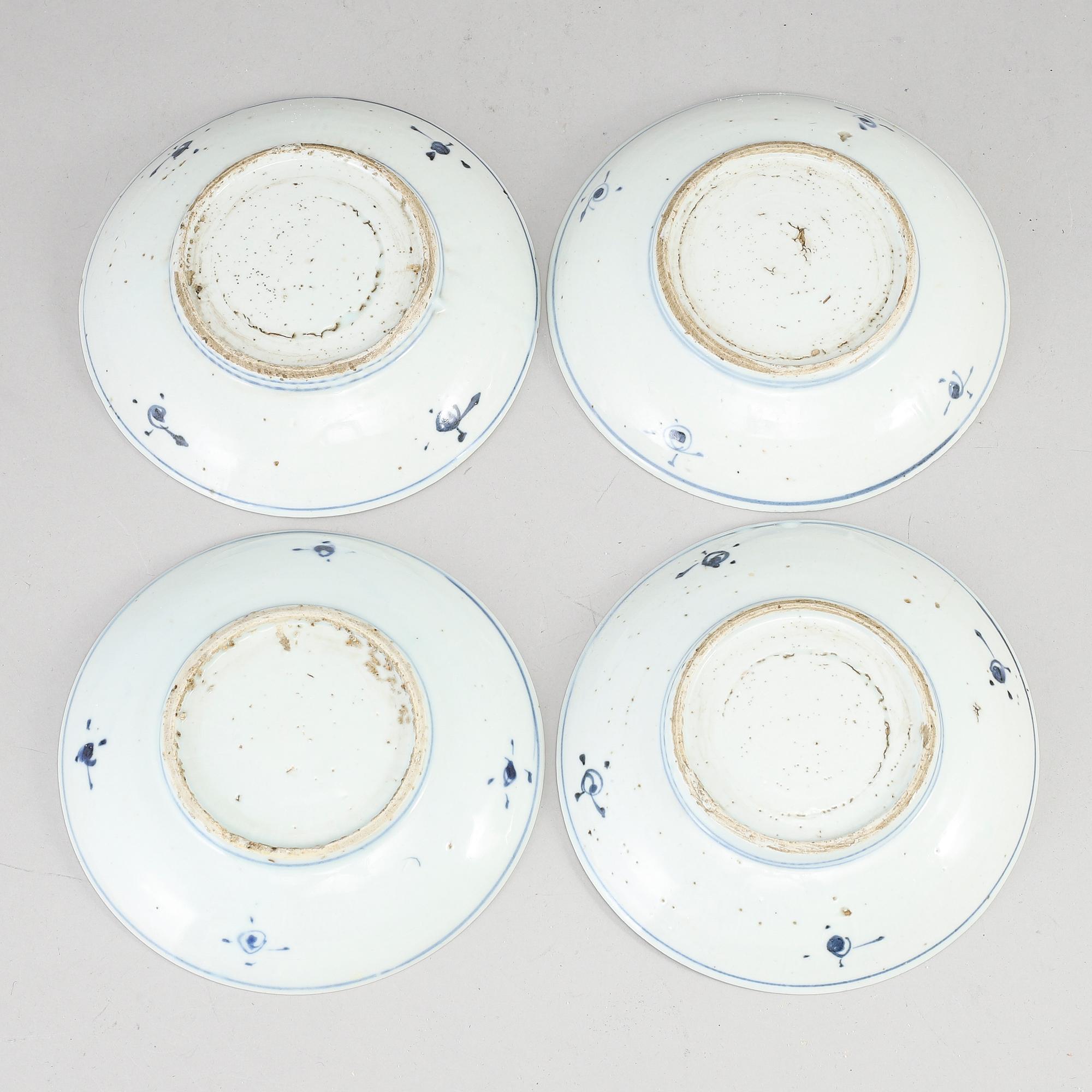 A group of four blue and white dishes, Tianqi/Chongzhen, 17th Century.