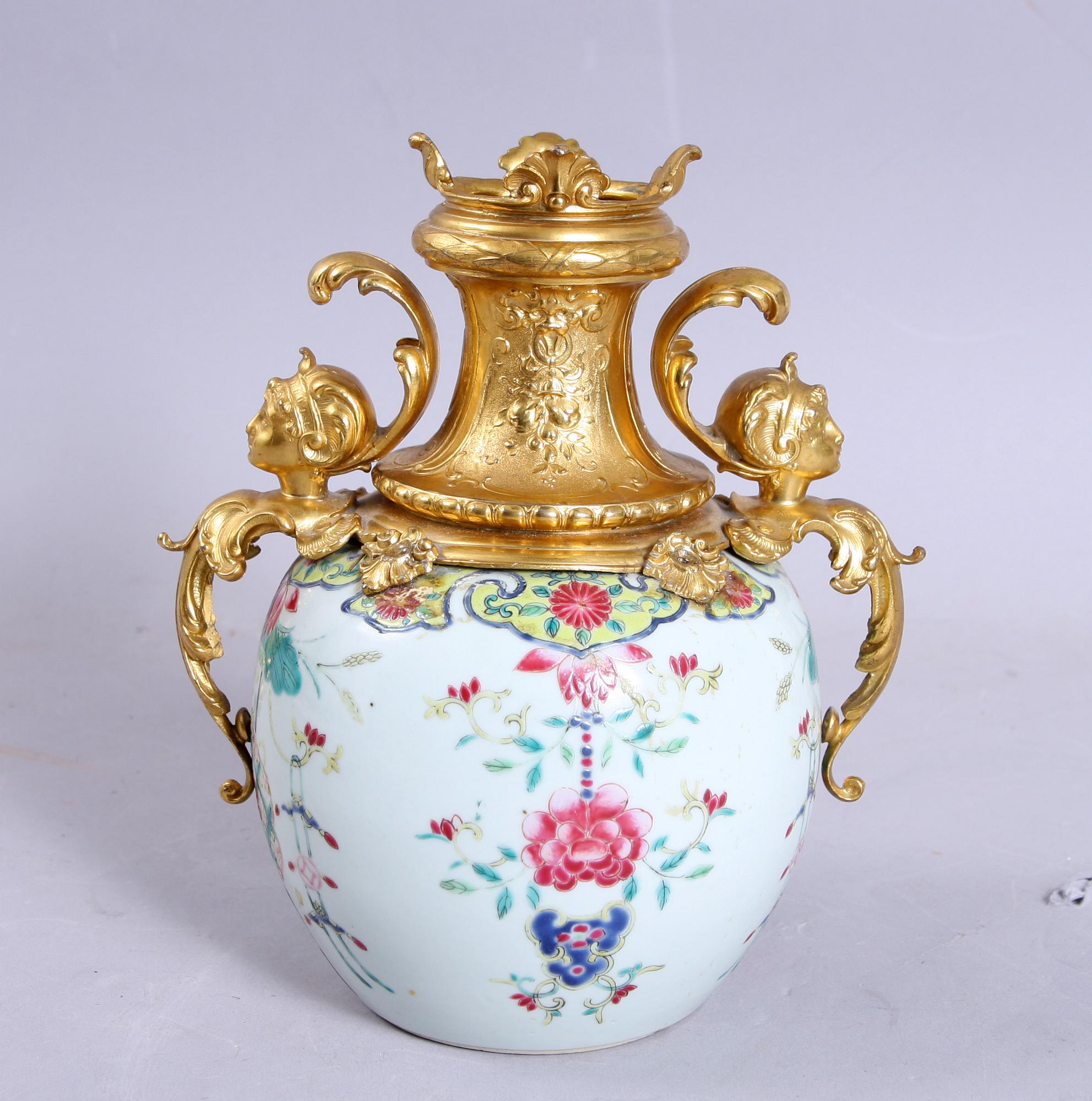 BOJAN, porslin med förgylld montering, Kina, 1800-tal.