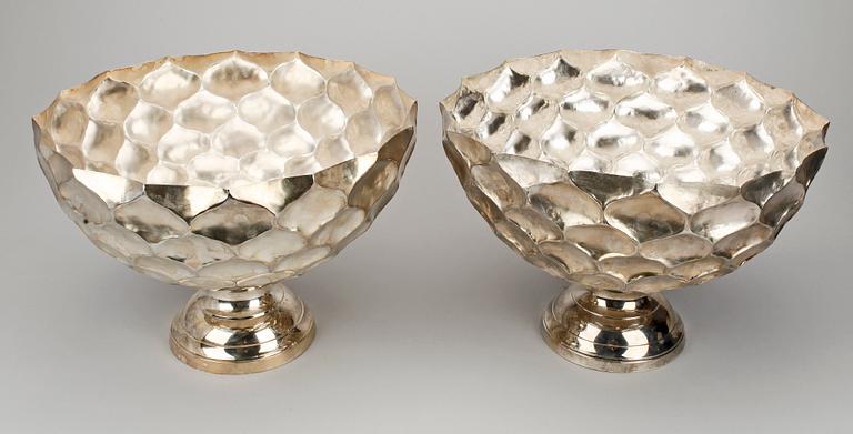 VINKYLARE, ett par, troligen nysilver, 1900/2000-tal.