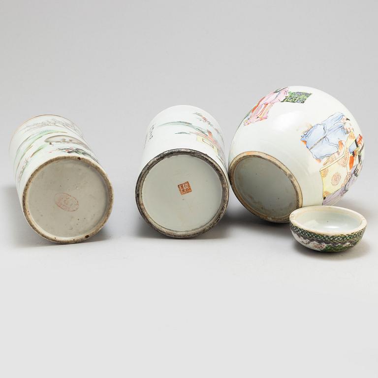 Two Chinese famille rose hat stands and a jar with cover, 20th century.