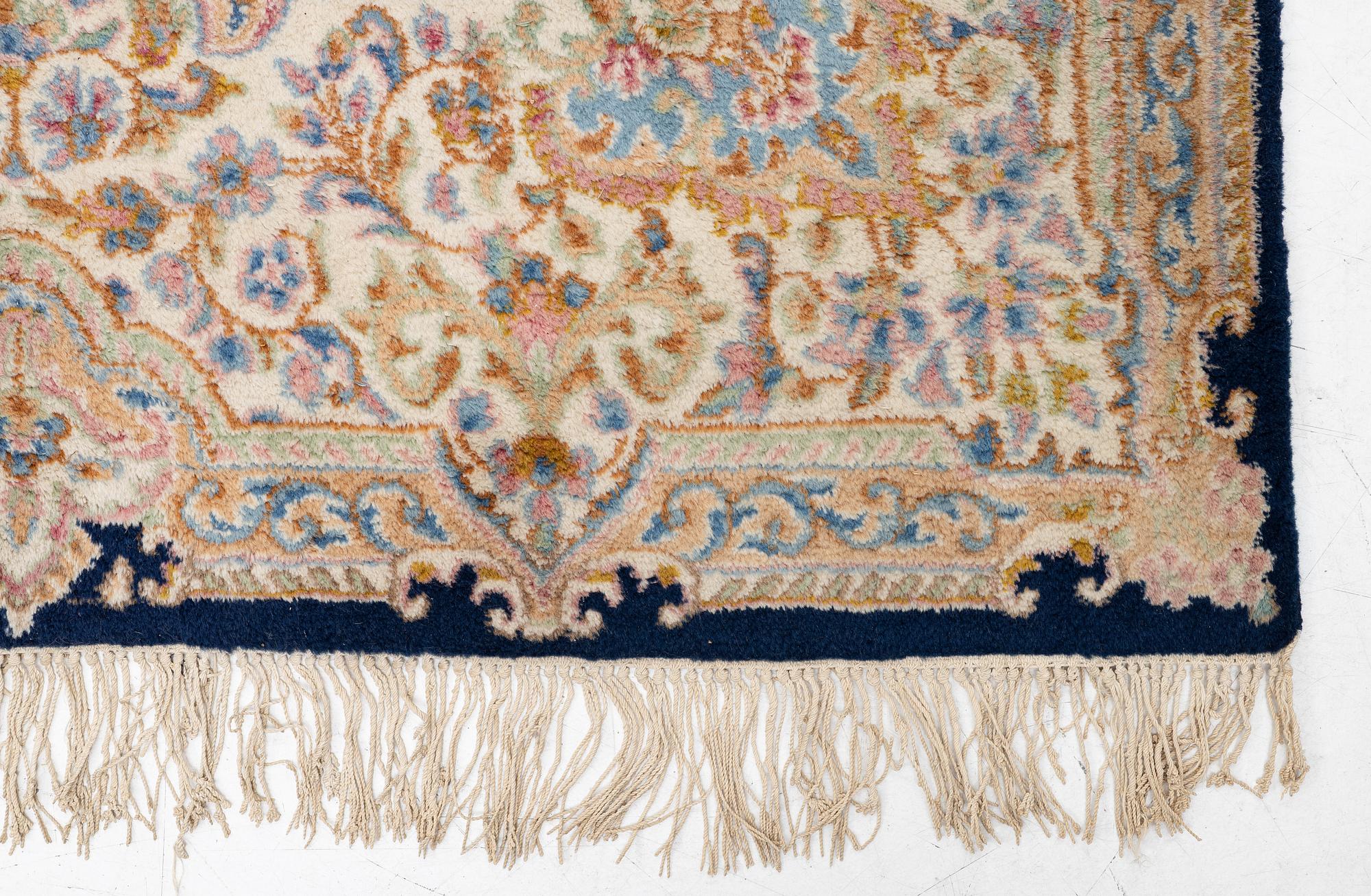 Carpet, Kirman, approx. 370 x 275 cm.