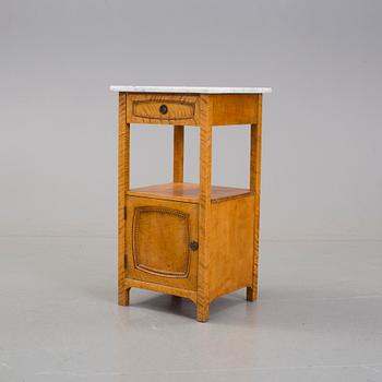 SÄNGBORD, 1920-tal.