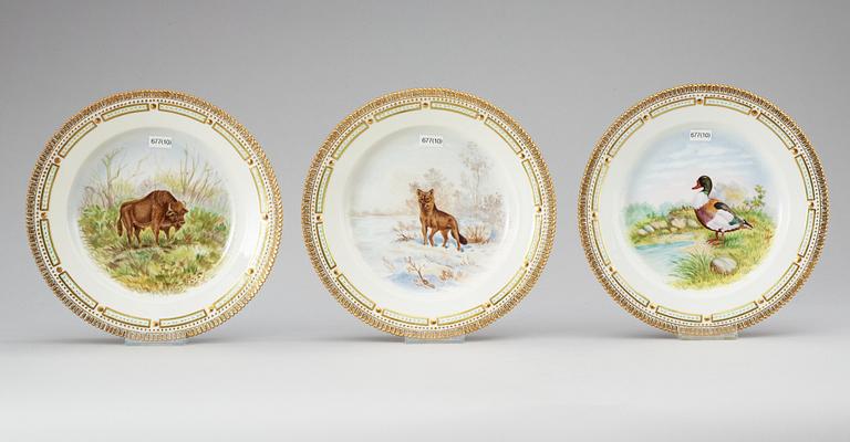 A set of 10 Royal Copenhagen 'Fauna Danica' plates, 20th Century.