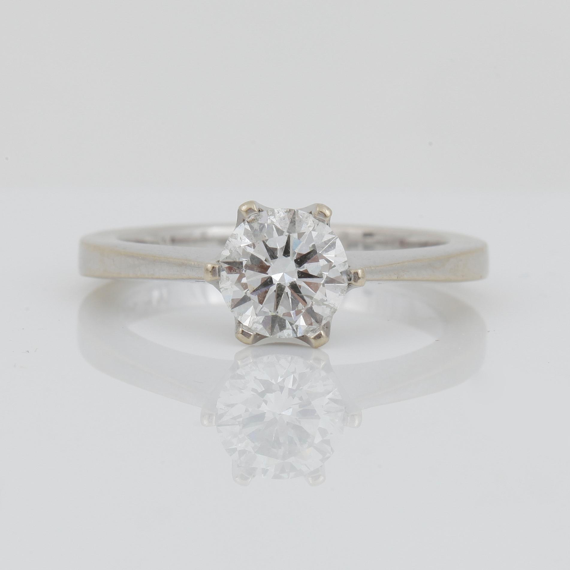 ENSTENSRING, vitguld 18k, diamant, 1 ct enl gravyr. Vikt ca 3 gram.
