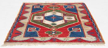 An antique Anatol rug, c. 170 x 134 cm.