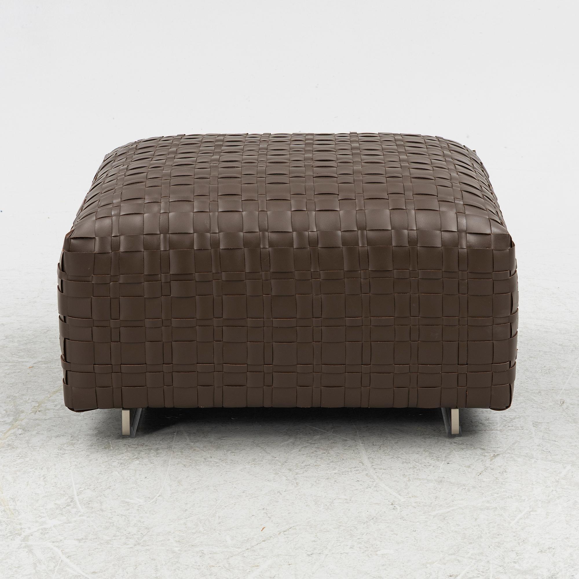Centro Studi, a 'Bangkok Ottoman' Flexform, 21st century.
