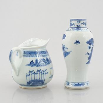Six pieces of blue and white porcelain, China, Qing dynasty, late 18th-19th century.