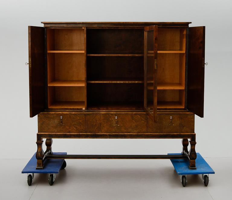 SKÅP, art déco, 1900-talets första hälft.