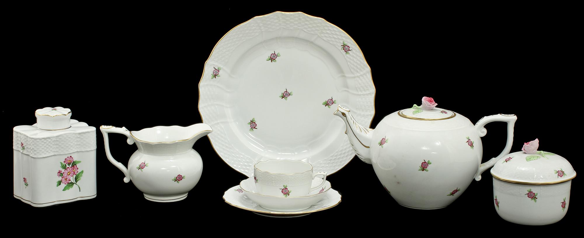 SERVISDELAR, 42 st, porslin, Herend, Ungern, 1900-tal.