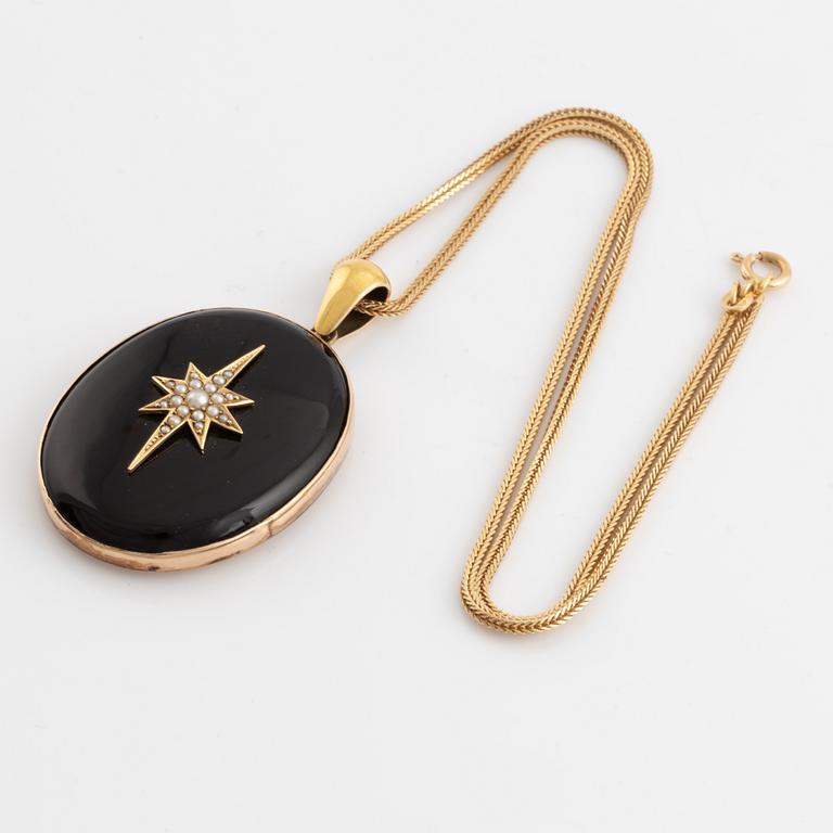 Black stone and seed pearls locket, with chain.