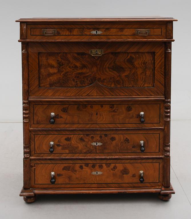 CHIFFONJÉ, 1800-talets andra hälft.