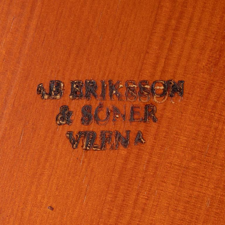 Josef Frank, matbord, modell 771. Firma Svenskt Tenn.