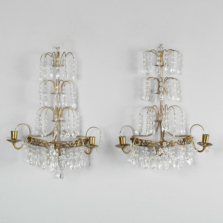 VÄGGLAMPETTER, 1 par, gustaviansk stil, 1900-talets första hälft.