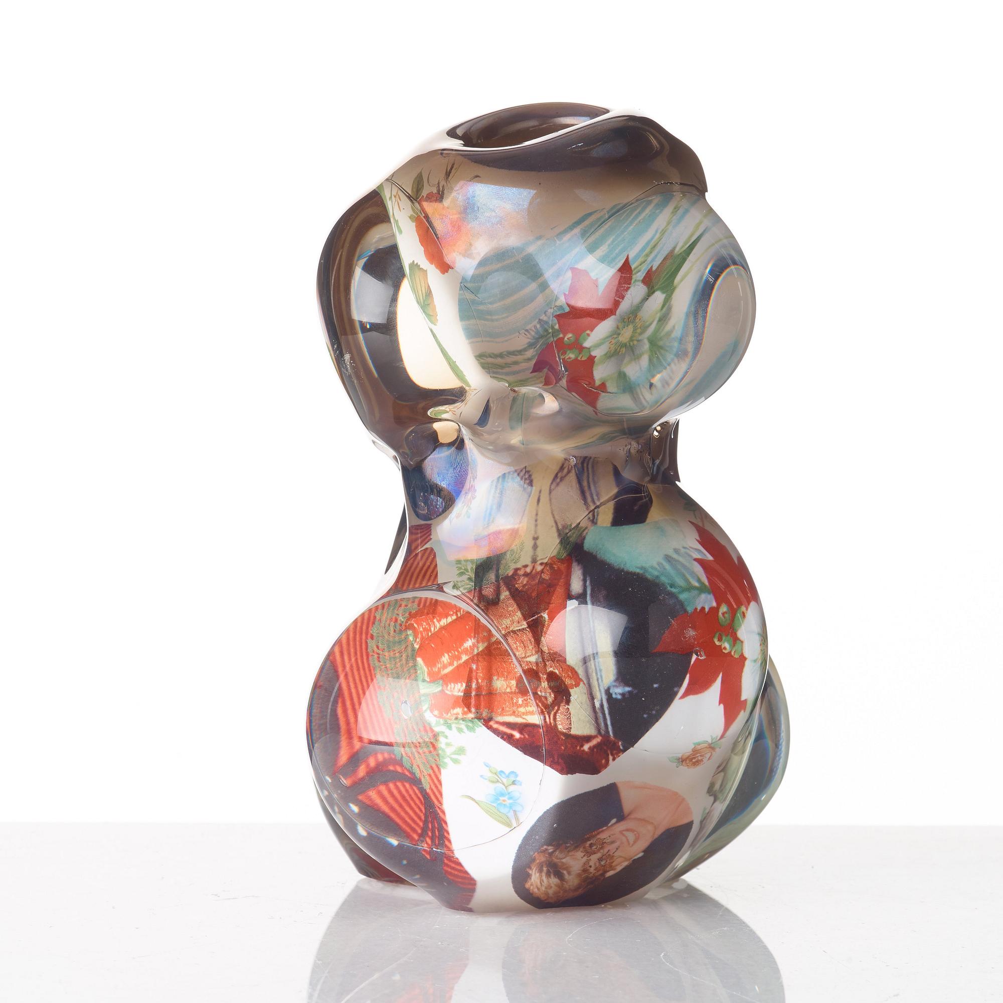 Per B. Sundberg, a 'fabula' vase, Orrefors, Sweden 1998.