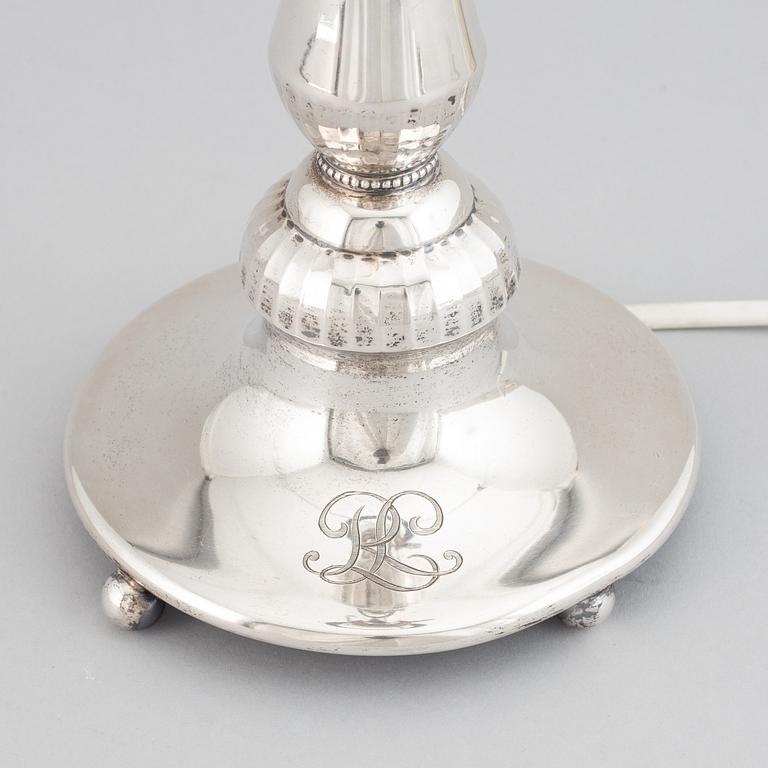 A silver table lamp, maker's mark CG Hallberg, Stockholm, 1930.