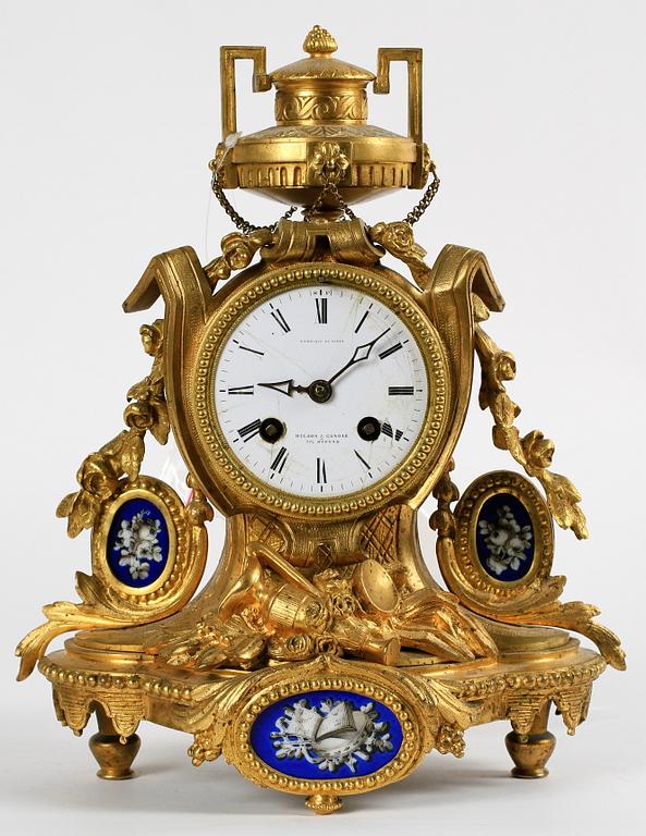 BORDSPENDYL, Louis XVI-stil, 1800-talets andra hälft.