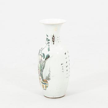 Golvvas Kina omkring 1900 porslin.