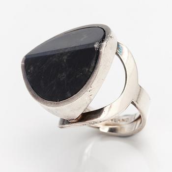 Jorma Laine, A silver ring with a spectrolite. Turun Hopea, Turku 1973.