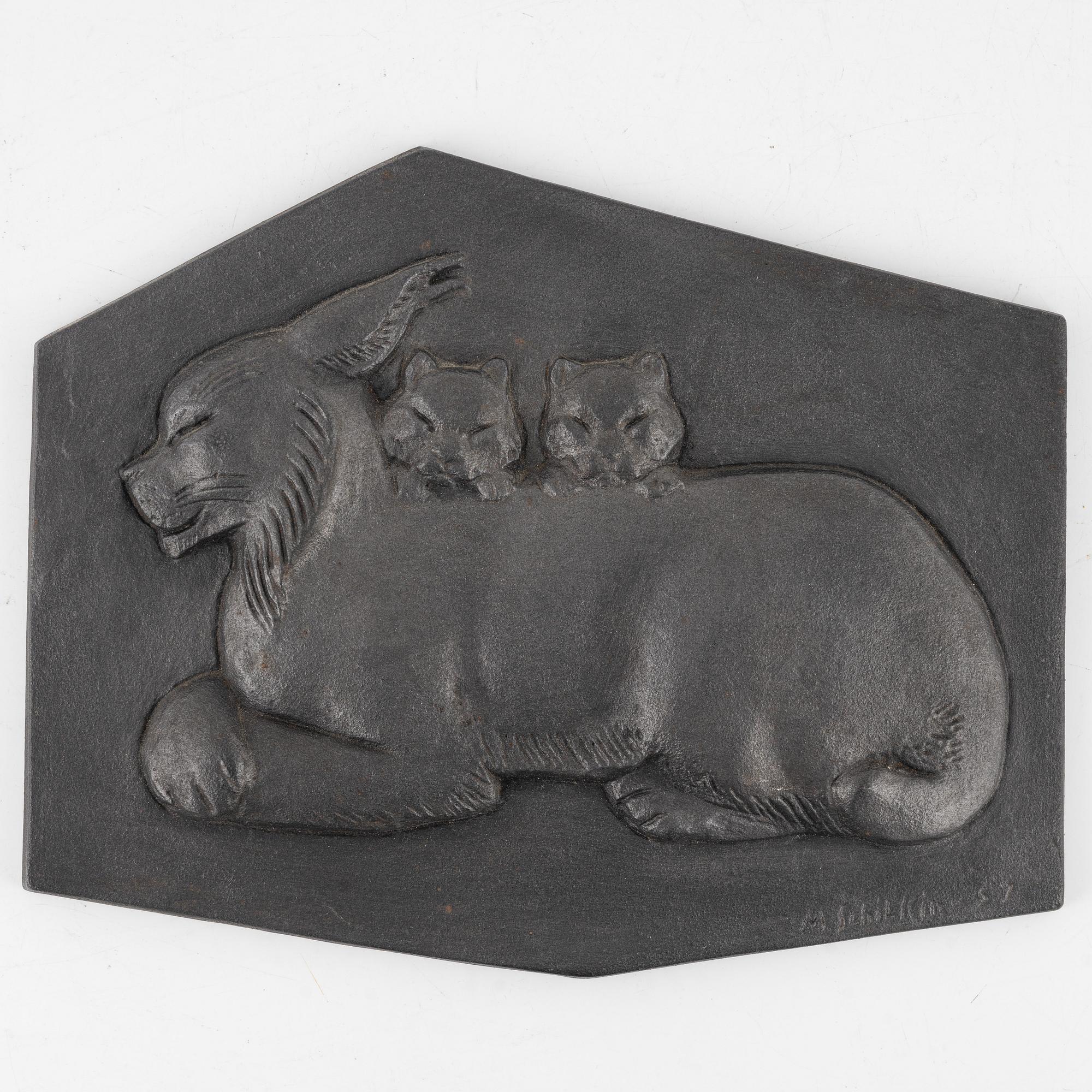 Michael Schilkin, relief, signerad och daterad-57, Högfors.