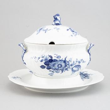Royal Copenhagen, a 'Blå Blomst' porcelain tureen, Denmark.