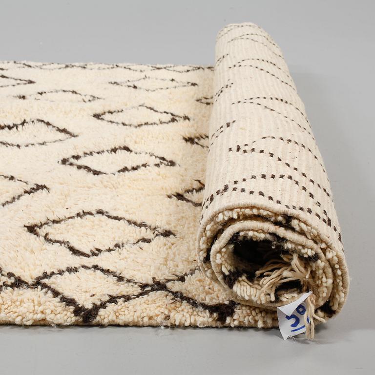 MATTA, Beni Ourain, 1900-talets andra hälft, 320x190 cm.