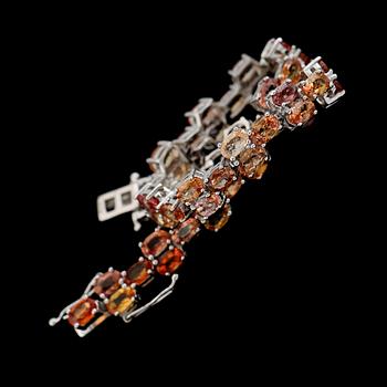 ARMBAND, sterlingsilver, orange/gula safirer tot ca 11.30 ct.