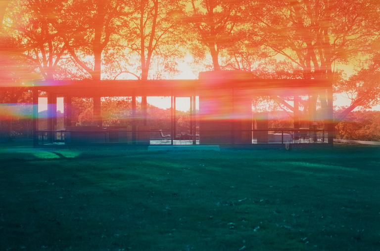 James Welling, ”Glass House 8167”.