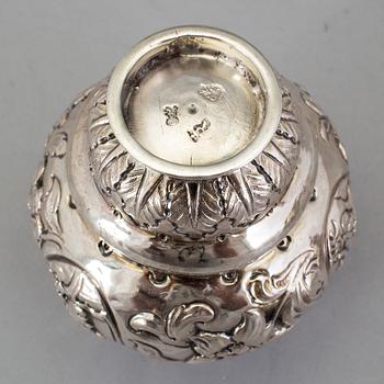 A FRENCH SILVER WEDDING BEAKER, 19th century. Weight ca 111 g.