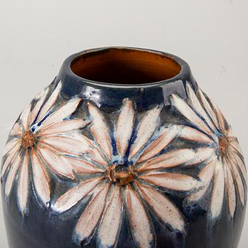 HILMA PERSSON-HJELM, vas, art nouveau, signed 1915.