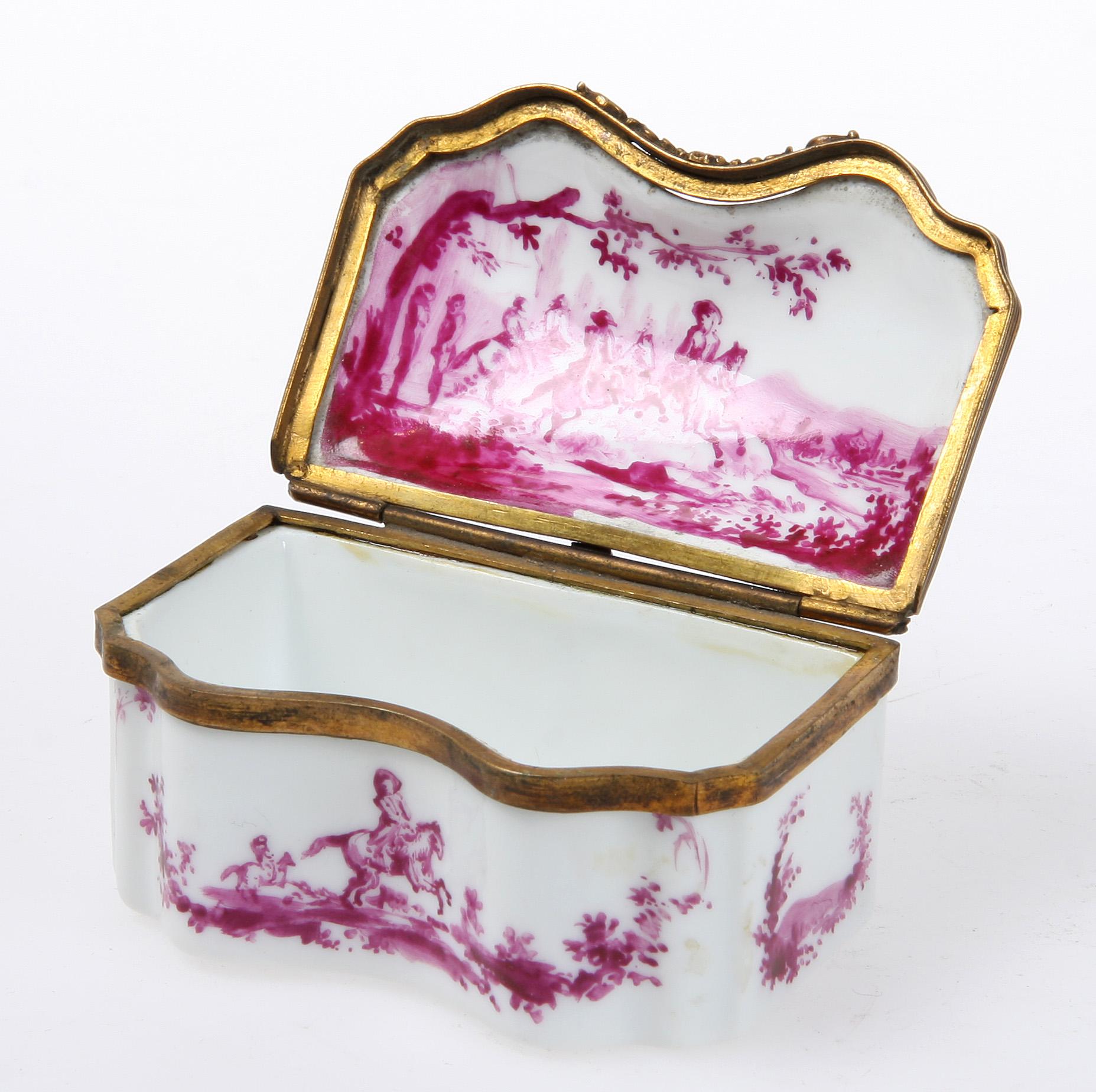 DOSA, porslin, rokokostil, 1800-tal.